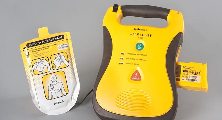 I Lions donano un defibrillatore al Comune