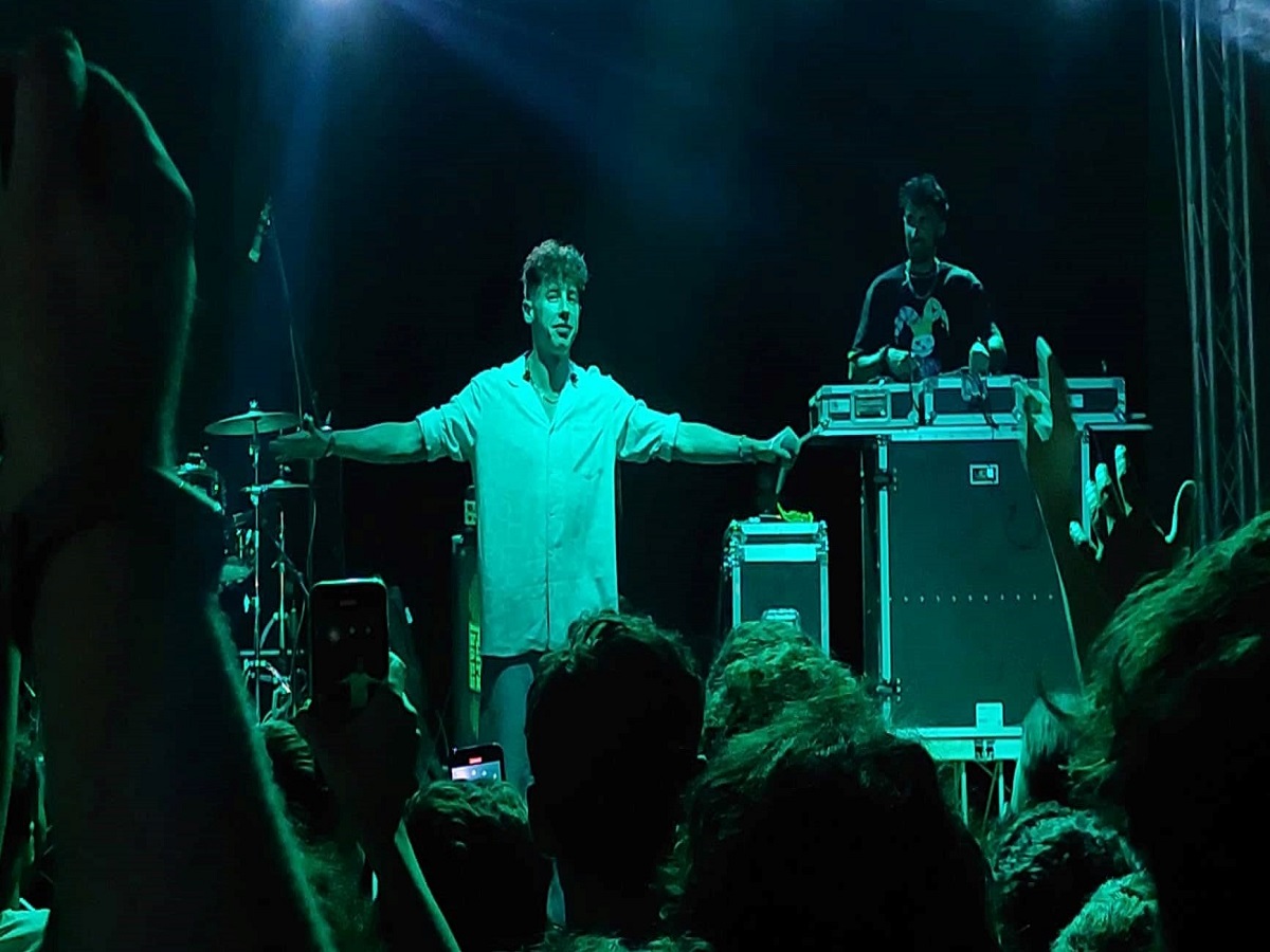 FOTO e VIDEO – Frazzanò, pienone per il concerto di Shade