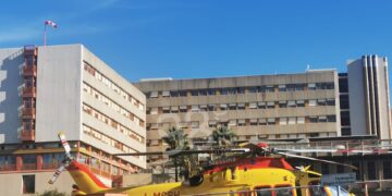 Malore mentre si trova in barca, 68enne soccorso a Salina