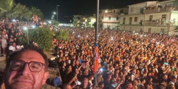 Torrenova – Piazza Mare piena di gente per una serata indimenticabile: quasi 20mila presenze!
