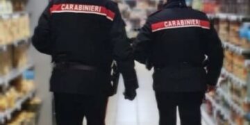 Messina: Ruba generi alimentari in un supermercato, donna incastrata dalle telecamere