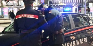 Viola i domiciliari e viene trovato al centro commerciale, denunciato un 34enne