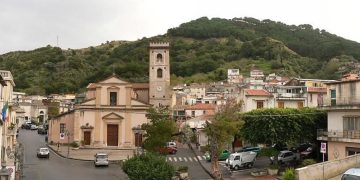 Amministrative 2026. Saponara: corsa a tre per la poltrona di Sindaco