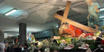 Varette di Barcellona Pozzo di Gotto, la pioggia ferma la tradizione. LE NOSTRE FOTO