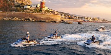Estate sicura, i servizi degli acquascooter della Polizia a Capo d’Orlando e Messina